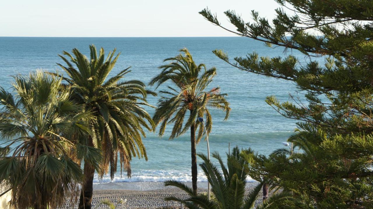 Regina Sur La Plage Menton Luaran gambar