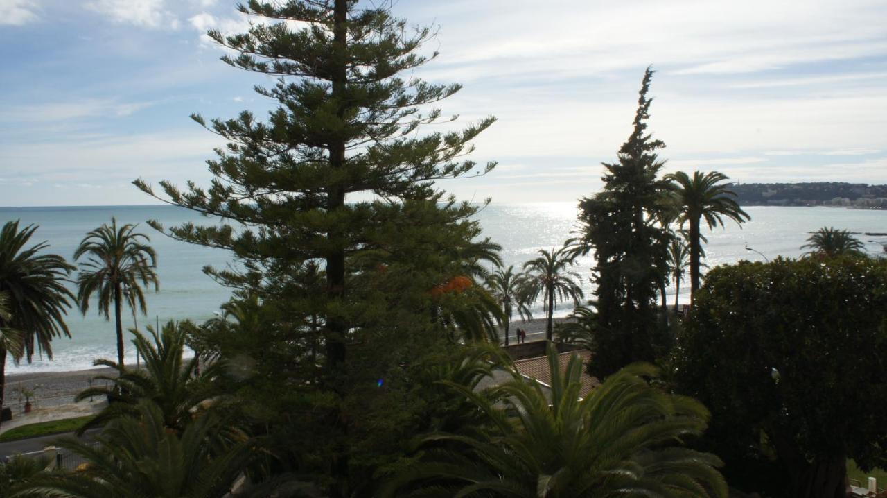 Regina Sur La Plage Menton Luaran gambar