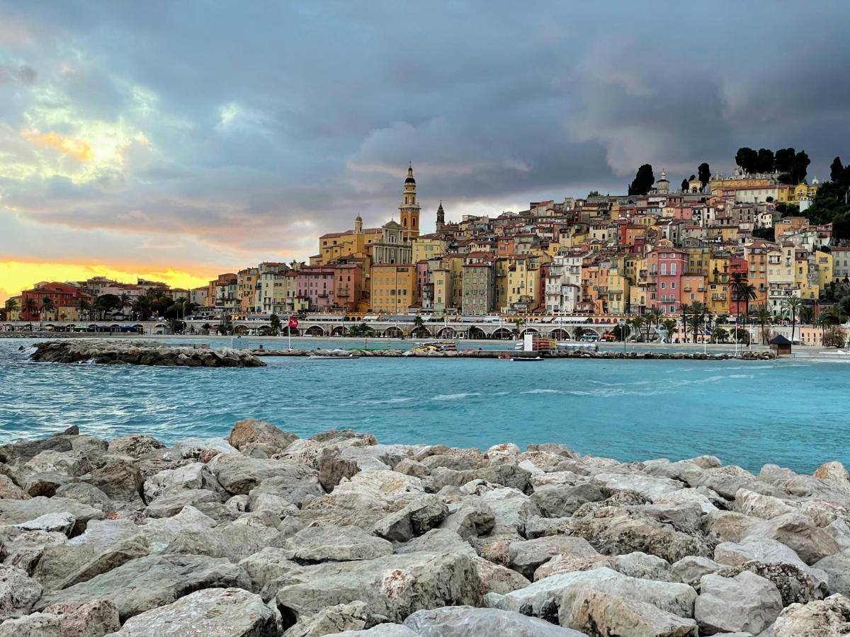 Regina Sur La Plage Menton Luaran gambar